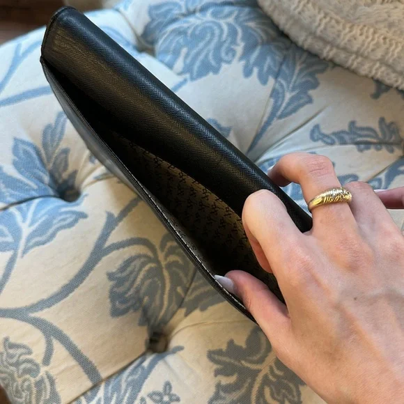 Authentic Yves Saint Laurent "YSL" Black Leather Envelope Clutch Bag W/Chain - Picture 7 of 15